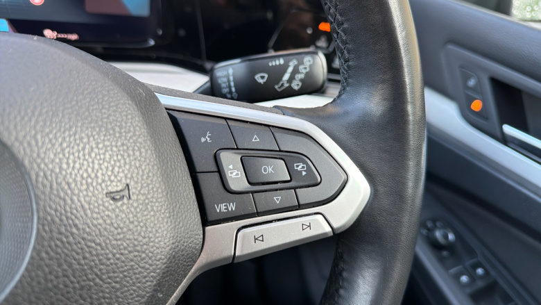 Volkswagen Golf 1.0 TSI Life 5dr Petrol Hatchback